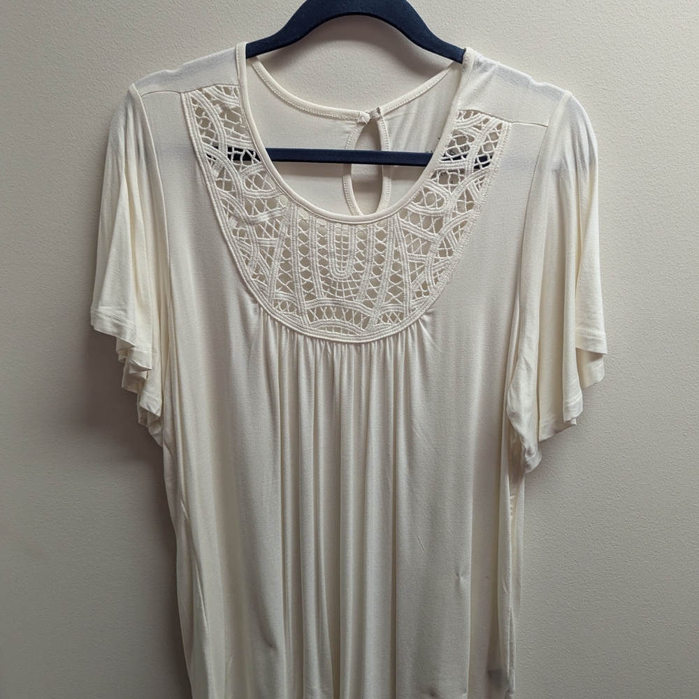 Torrid Cream Lace Crochet Flutter Sleeve